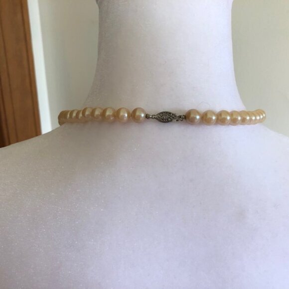 VINTAGE Pearl Costume 27" Necklace Vintage - Picture 8 of 16